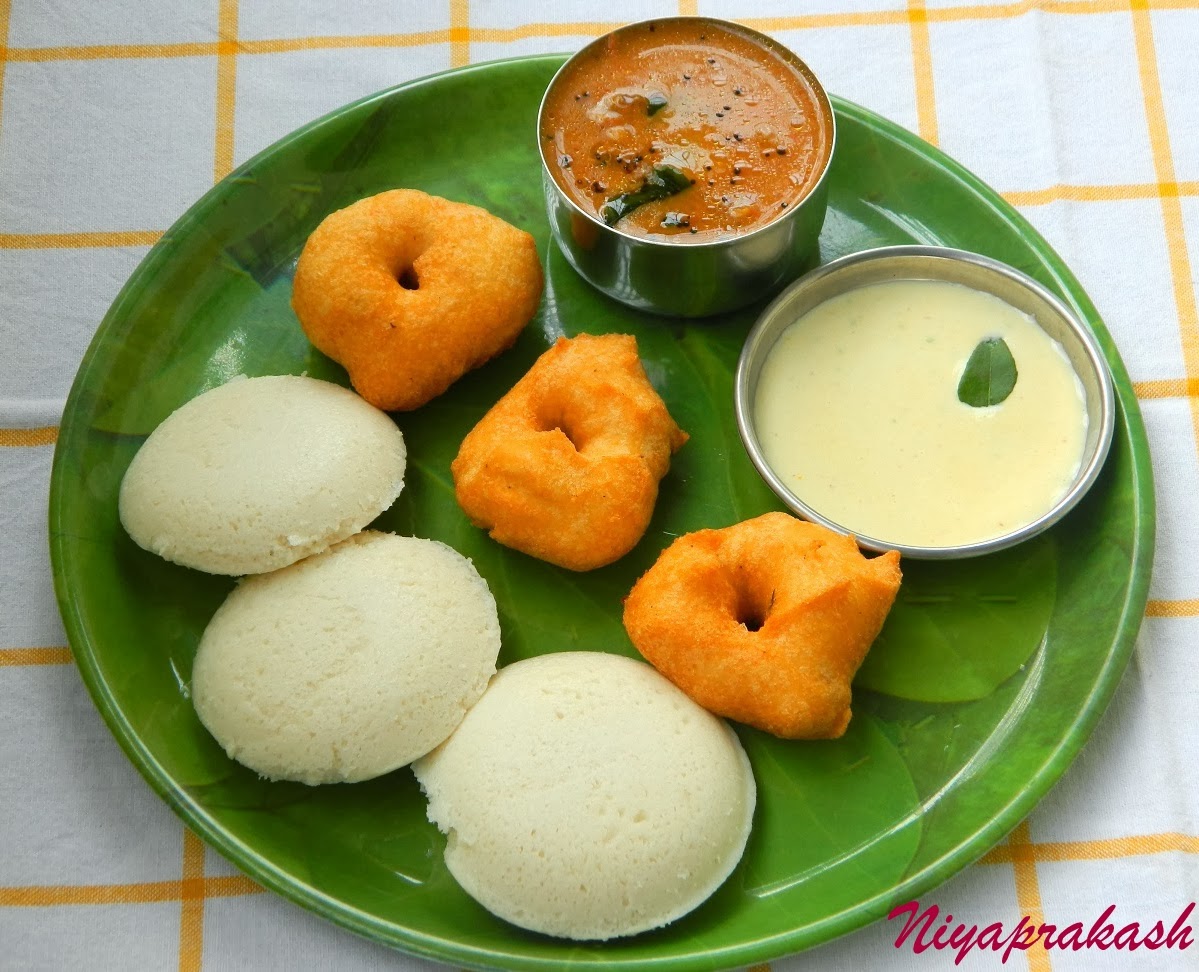 Poori + Idly Vada